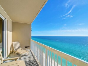 Property grounds - ☀️Gulf Front - 2 Beach Front Pools - The Osprey at Seychelles 2107 Resort☀️ (Panama City Beach)