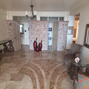 Interior - Luxurious  Beach Front Condo Located in Flamingos Area. (Bucerías)