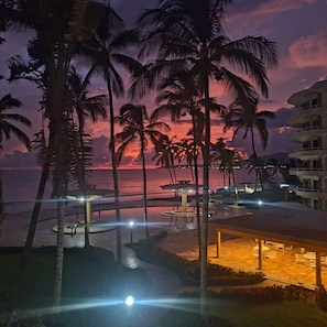 Property grounds - Luxurious  Beach Front Condo Located in Flamingos Area. (Bucerías)
