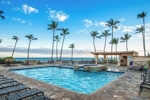 A heated pool - Oceanfront 1BR in Kihei w/ lanai and pool access (Kihei)