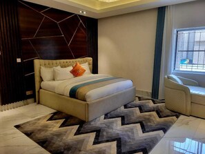 مكواة/لوح كي وواي فاي وملاءات أسرّة