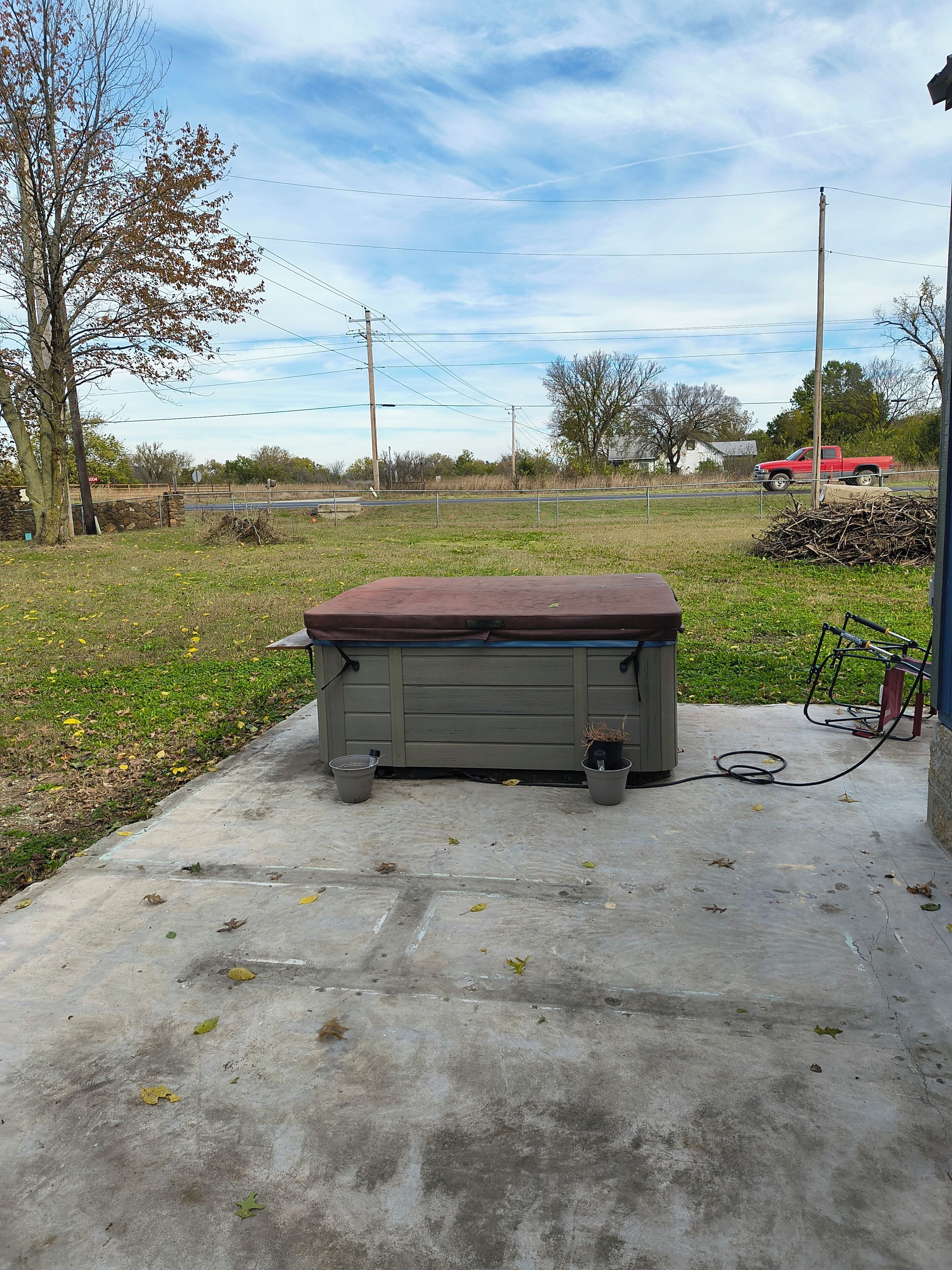 Tina de hidromasaje al aire libre