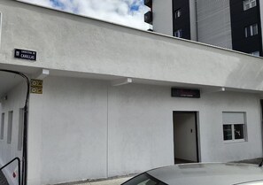 واجهة المنشأة