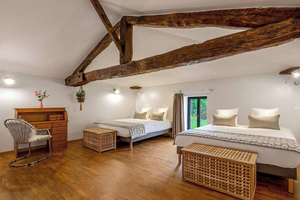 Habitación cuádruple, vista al jardín | Cortinas blackout y wifi gratis