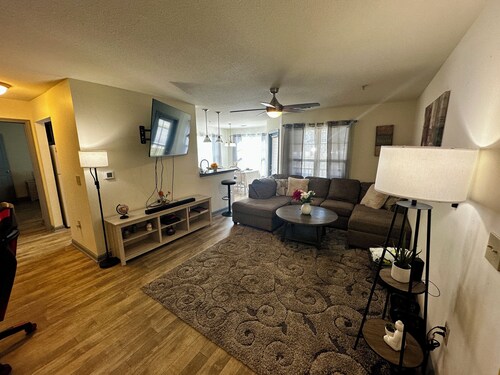 Charming 2-bedroom apartment with in lovely GreenvilleNC