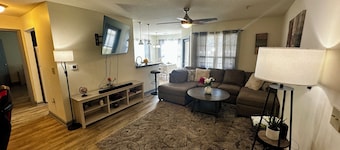 Charming 2-bedroom apartment with in lovely GreenvilleNC