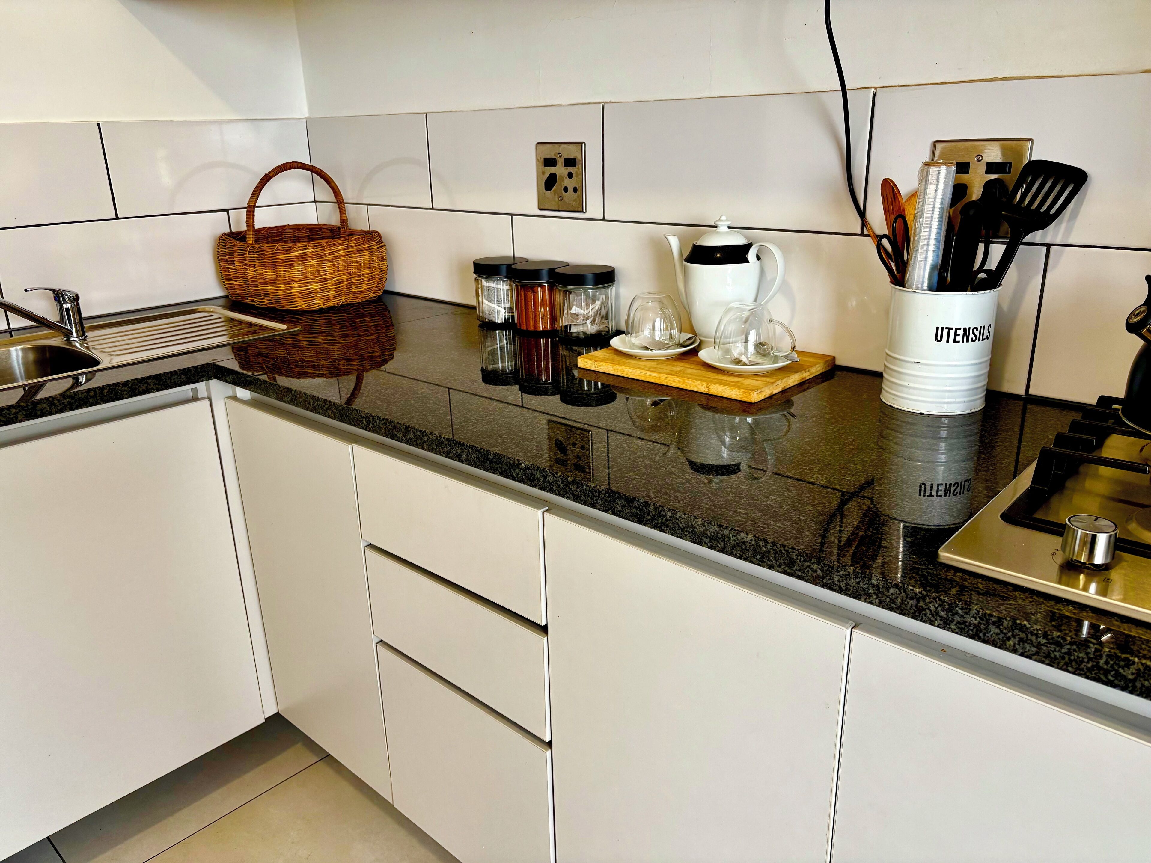 Microwave, stovetop