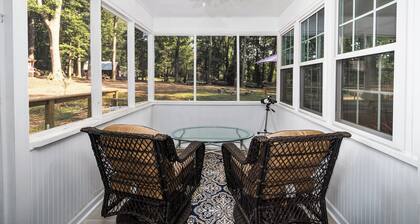 6.5 Acres - Newly Remodeled Private Ranch