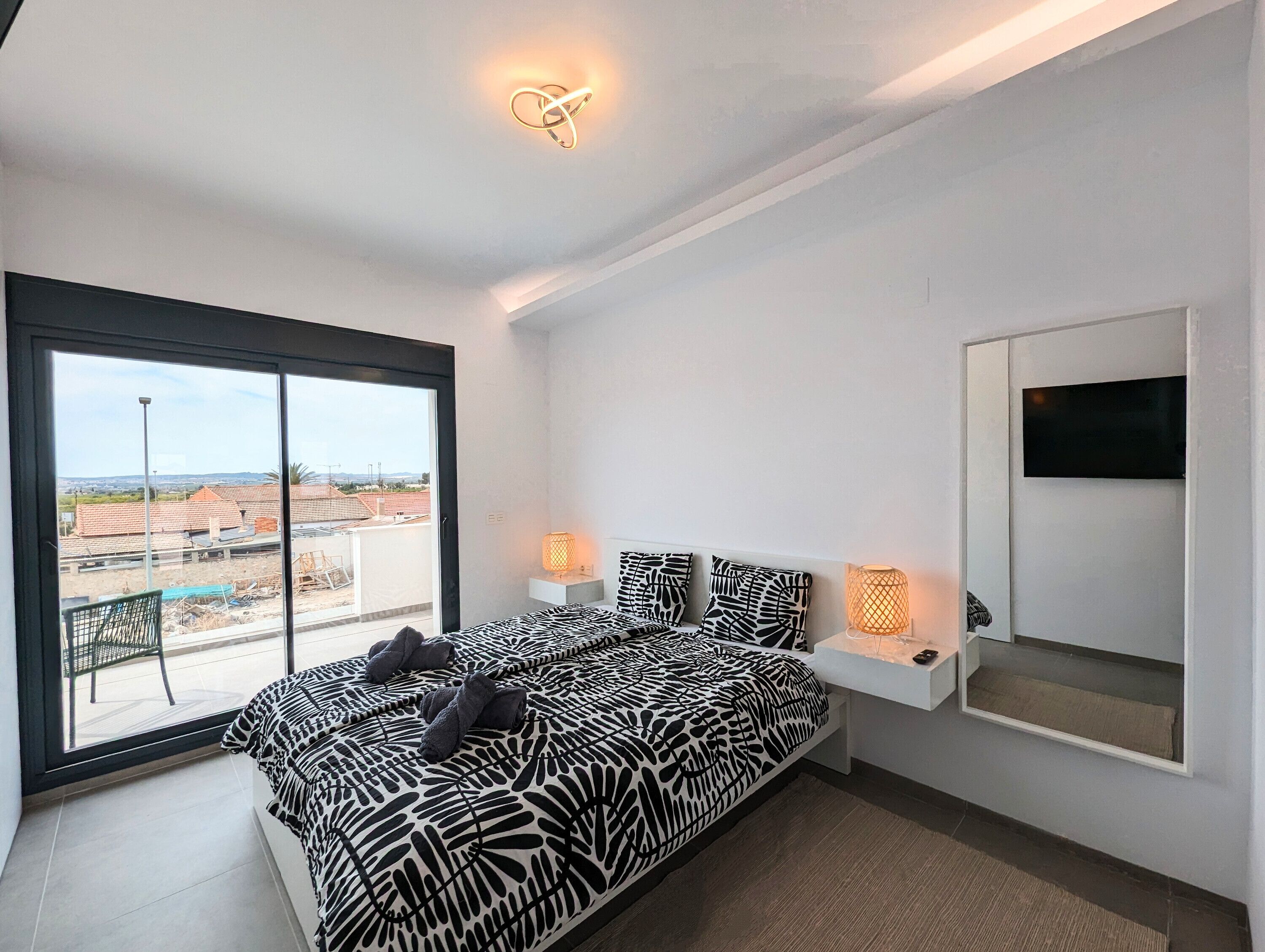 3 dormitorios, tabla de planchar con plancha, wifi y ropa de cama