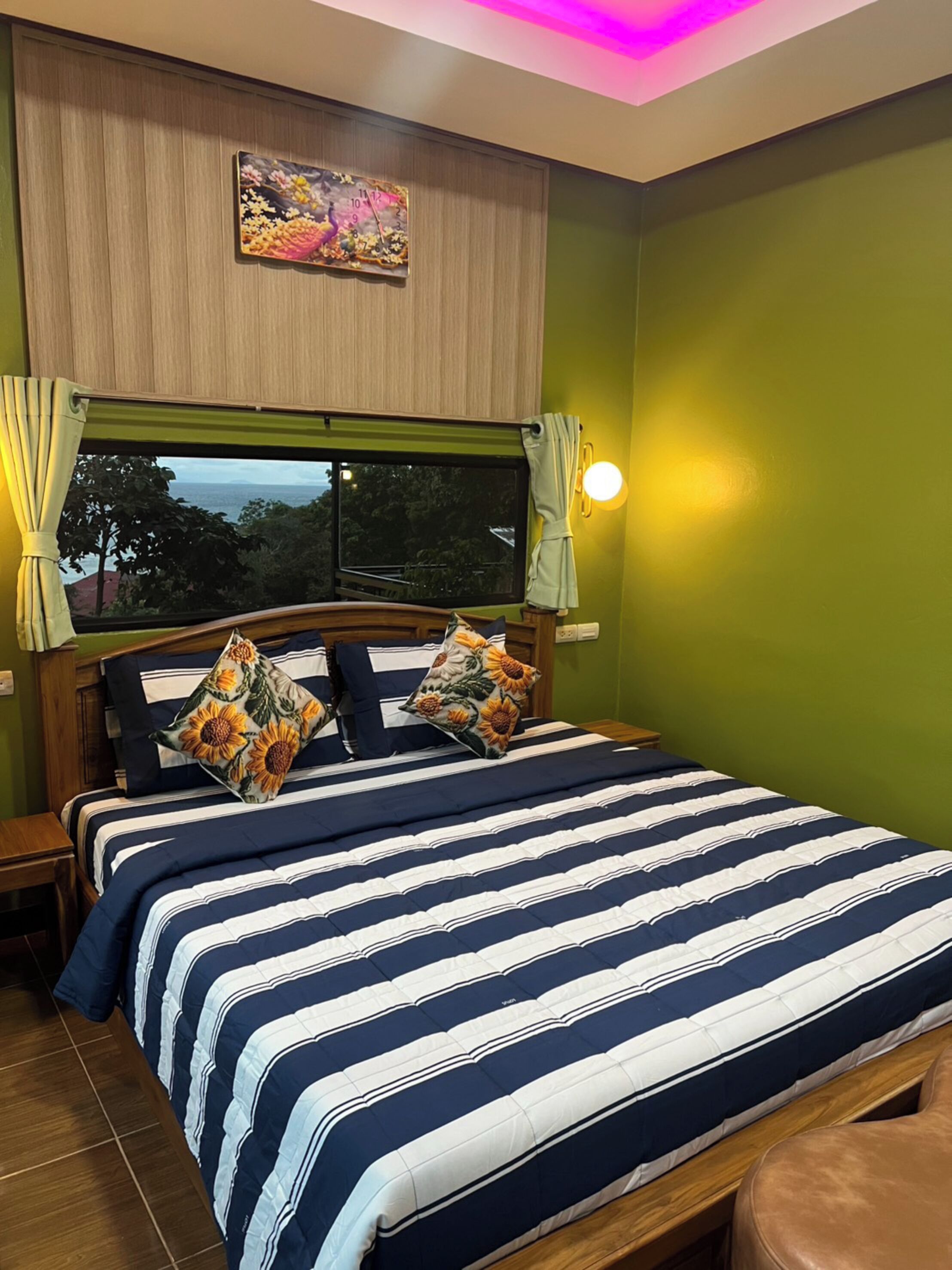 Private Room with Sea View | WiFi (無料)