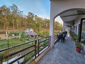 Terrace/patio - Two Private Rooms w/ Balcony in Naturalist's Home (Teda)