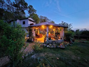 Exterior - Two Private Rooms w/ Balcony in Naturalist's Home (Teda)
