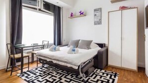 1 室のベッドルーム、アイロン / アイロン台、WiFi、ベッドシーツ