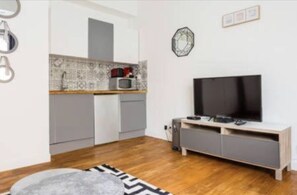 Interior - 2.Cosy studio - Père Lachaise - Nation (Paris)