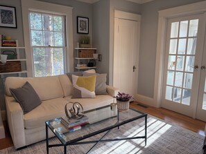 Smart TV, books, music library, stereo