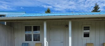 Suite 3 - Rustic, budget minded 2 bedroom suite near Cabot Beach Provincial Park