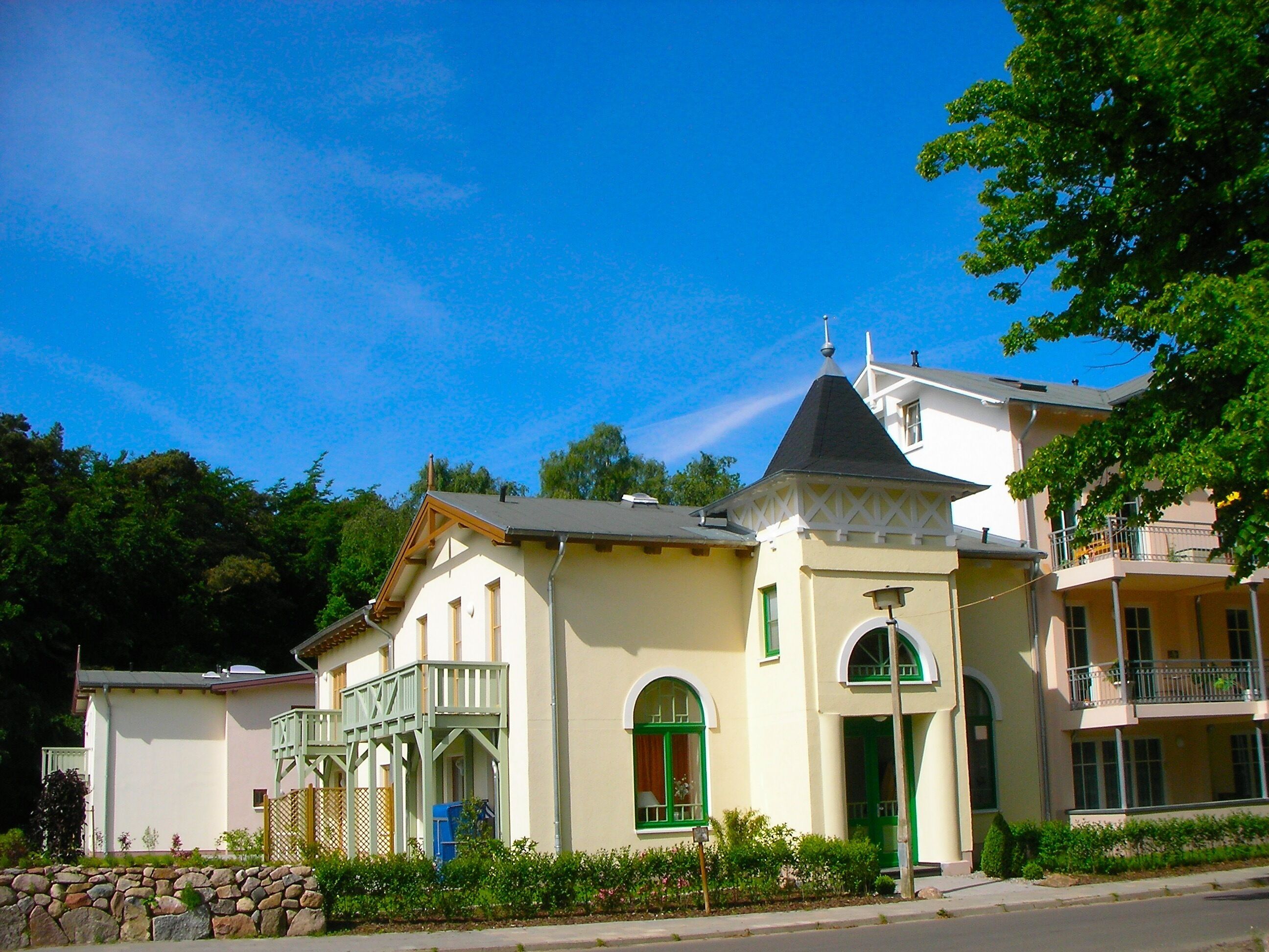 المنشأة من الخارج