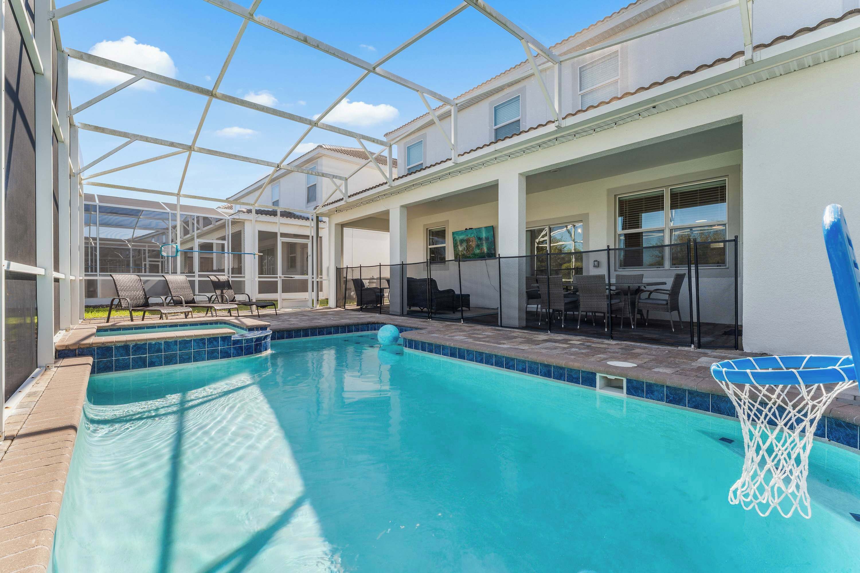 Outdoor pool, pool loungers