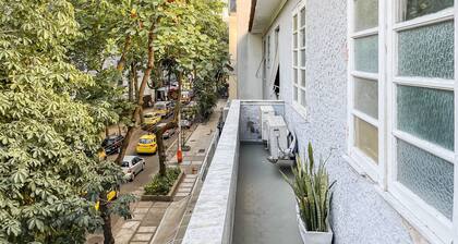 Hostel Leblon - private triple suite