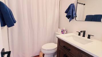 Dusche, Handtücher, Seife, Shampoo