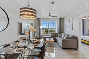TV - Vista Cay 3BR Condo w/ Game Room & Balcony (Orlando)