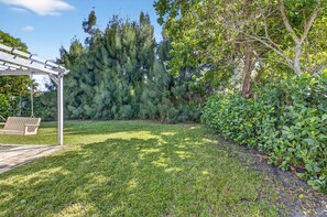 Khuôn viên nơi lưu trú