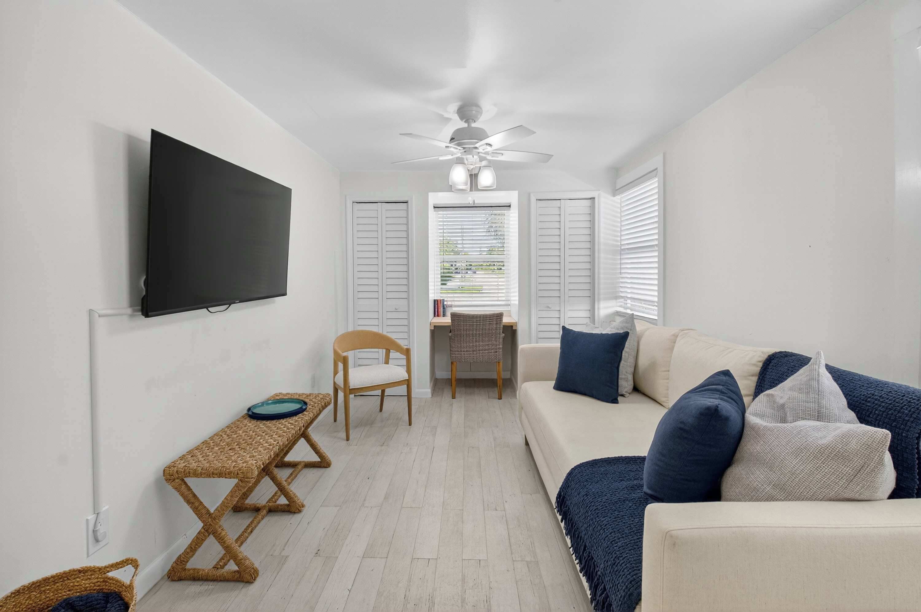 House, Multiple Beds, Patio, Garden View (Delray Daydream) | Living area