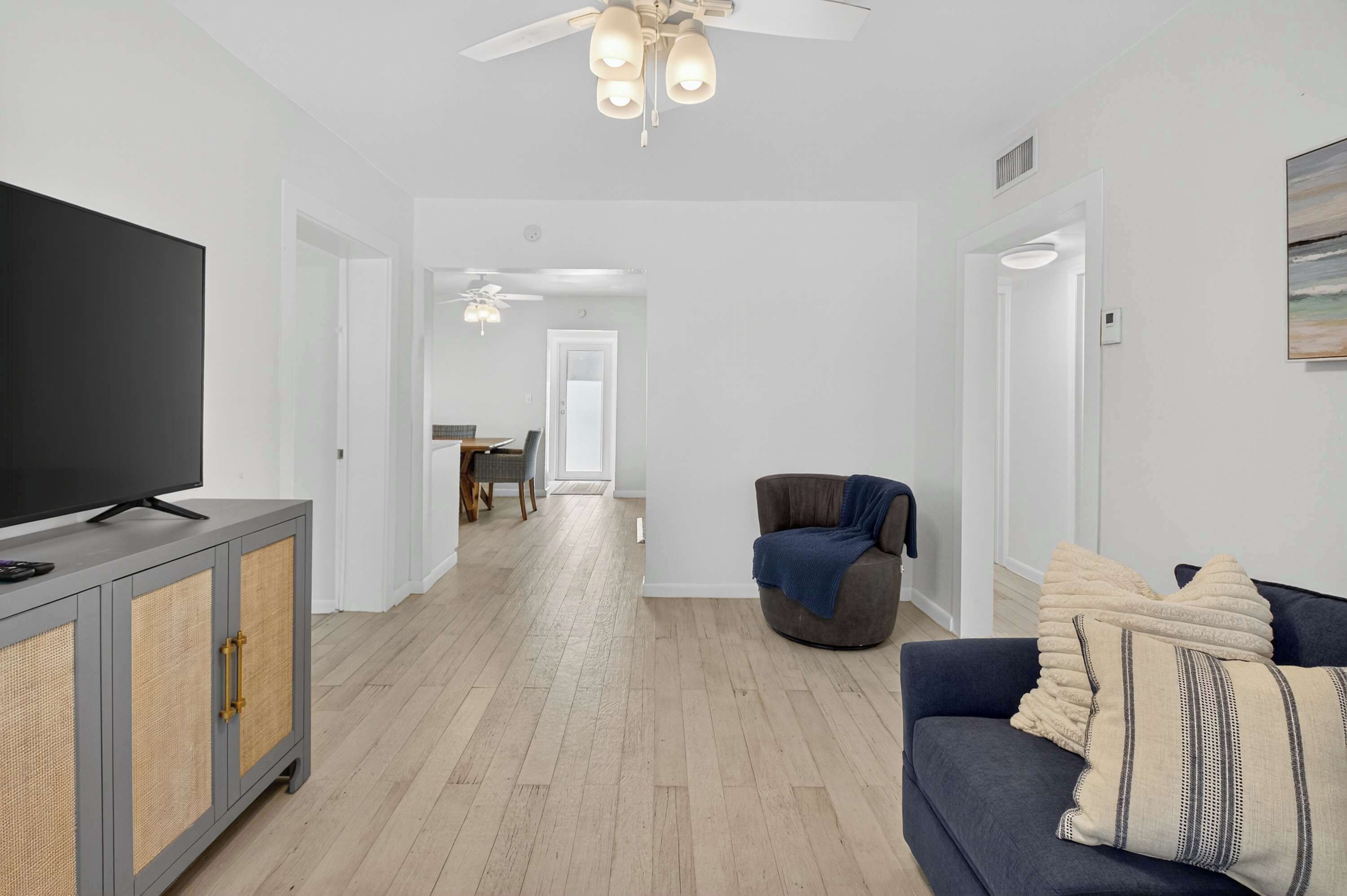 House, Multiple Beds, Patio, Garden View (Delray Daydream) | Living area