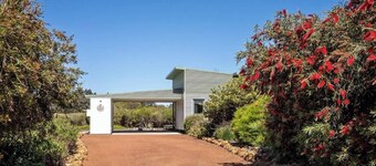Wilyabrup Waters—Lakeside Haven in the Wine Region