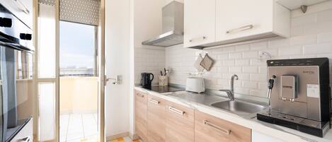 雪櫃、焗爐、爐具、咖啡機/沖茶器