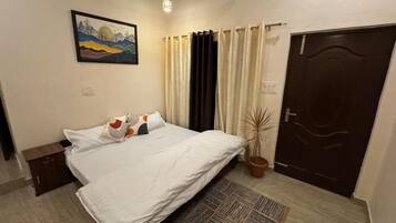 Strygejern/strygebræt, Wi-Fi, sengetøj