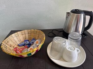 Kaffe og/eller kaffemaskine