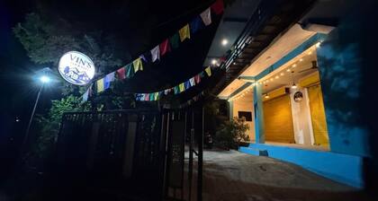 Luxury 5-Bedroom Farmhouse Retreat in Bir with Lawn & Scenic Views