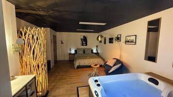 Ropa de cama de alta calidad, colchones con efecto memoria y minibar