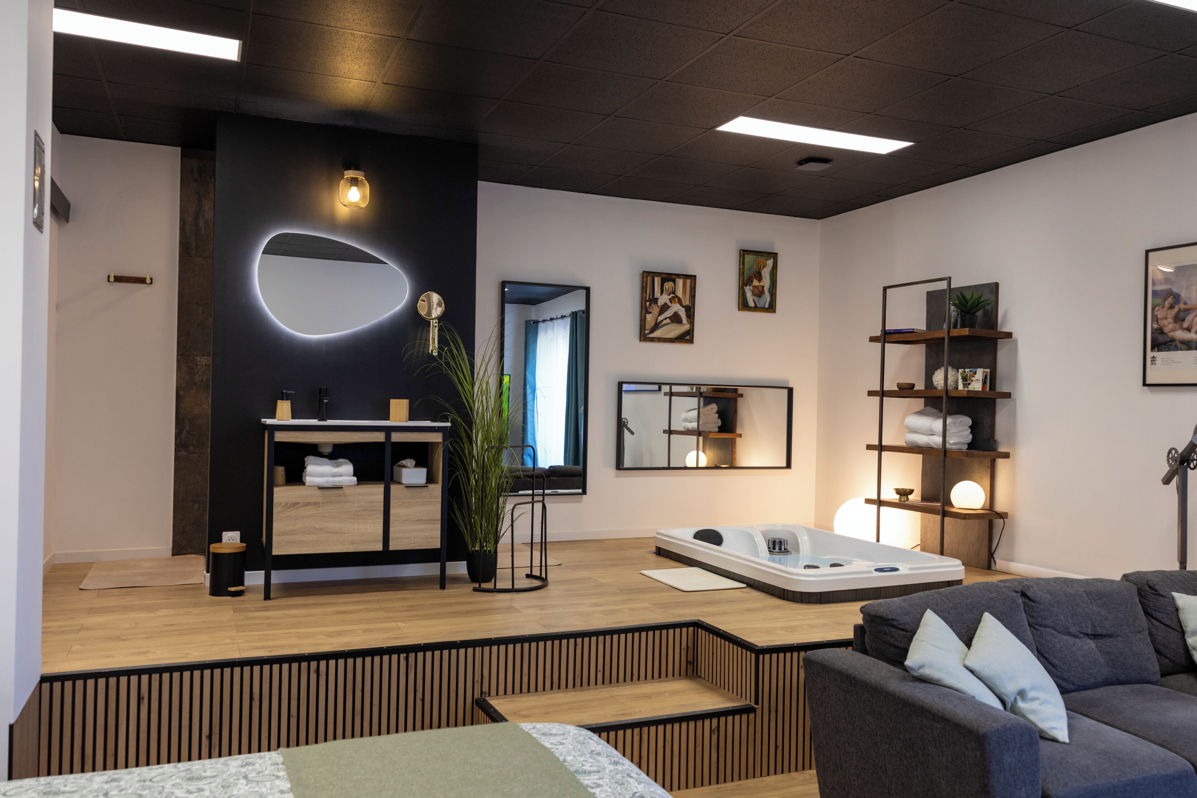 Deluxe Suite, Garden View | Premium bedding, memory foam beds, minibar, WiFi (free)