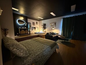 Deluxe Suite, Garden View | Premium bedding, memory foam beds, minibar, individually decorated - Château de Posset - Les lofts (Teloché)