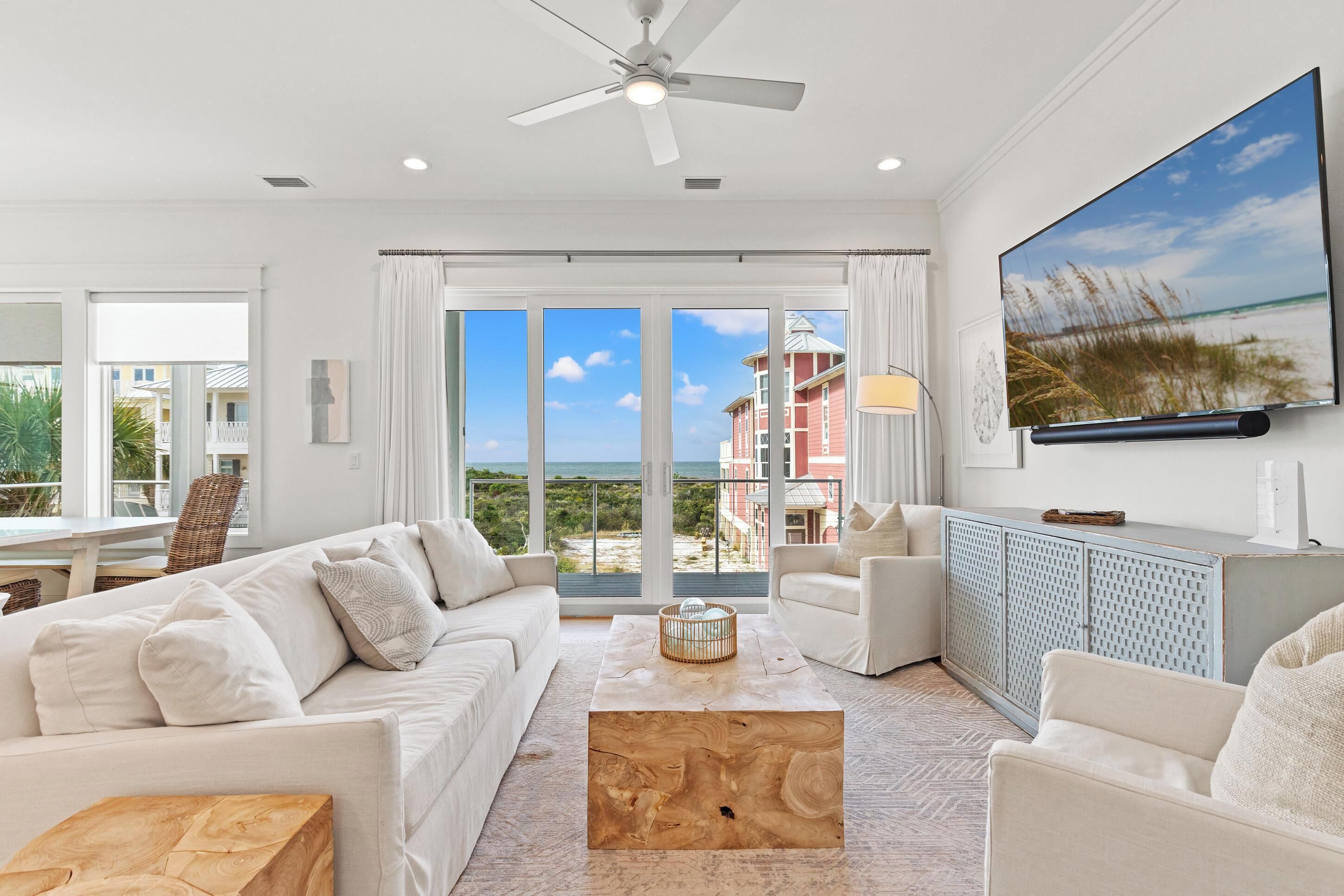 House, Beach View | Living area | 65-inch Smart TV with digital channels, Netflix, Hulu