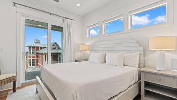 Laptop workspace, iron/ironing board, free WiFi