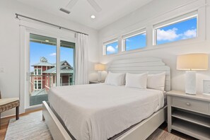 Laptop workspace, iron/ironing board, free WiFi