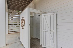 House, Beach View | Room amenity