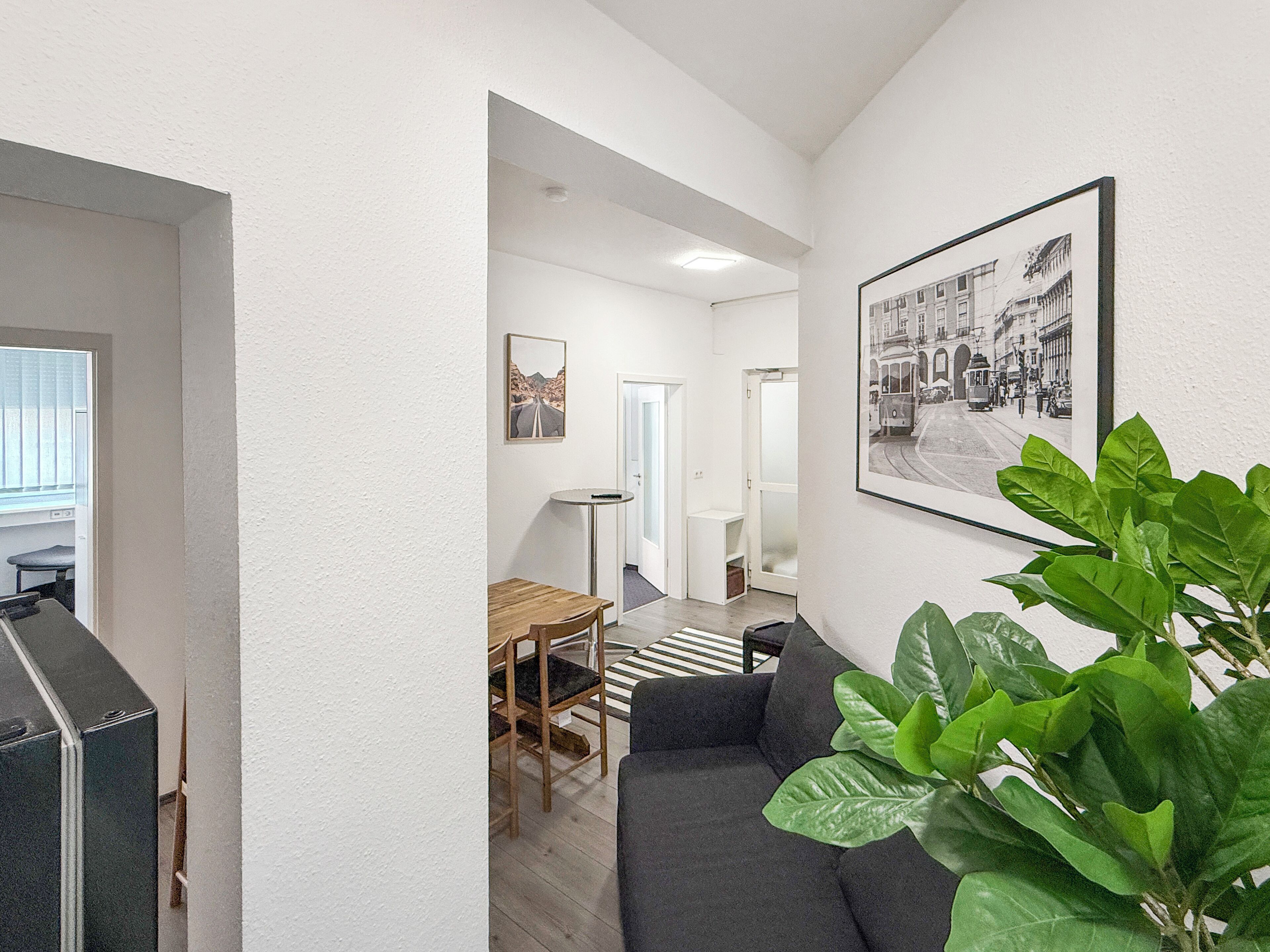 المنشأة من الداخل