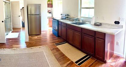 Charming 1-bedroom cabin in Rusk