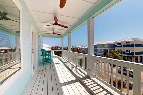 Gorgeous coastal home with swim spa, multiple levels & close to beach