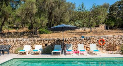 Can Gallot De Punxuat – Mountain Views, Private Pool, Wi-Fi & Air Conditioning