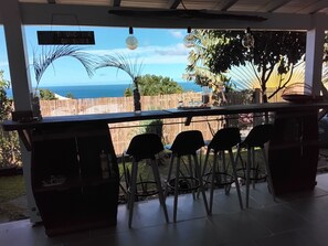 Outdoor dining - Caribbean Sunset, Malendure: Sea view/Private Jacuzzi  (Bouillante)