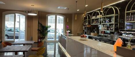 Petit déjeuner buffet compris tous les jours