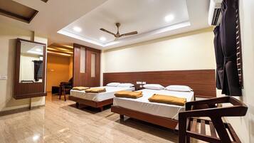 Luxury Quadruple Room, Balcony, City View | Free WiFi