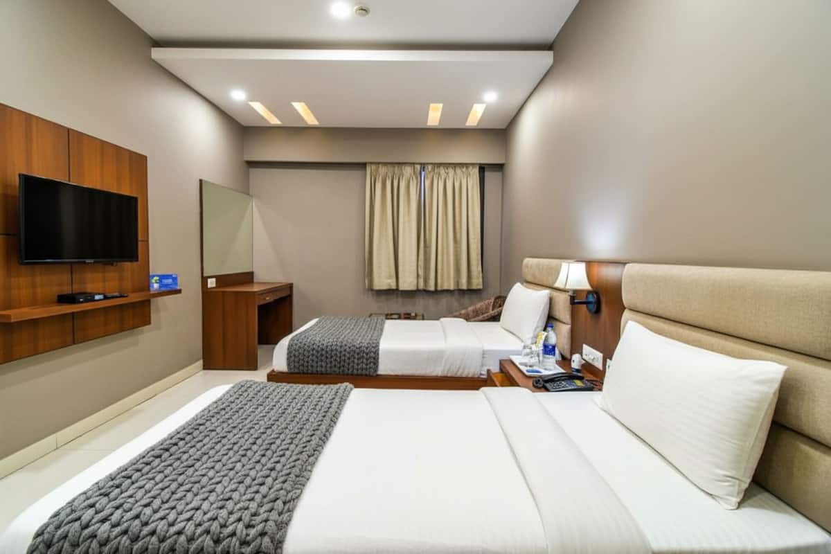 华丽双人房, 城市景观 | 办公桌、笔记本电脑工作区、免费 WiFi