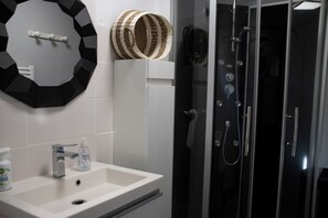Dusche, Haartrockner