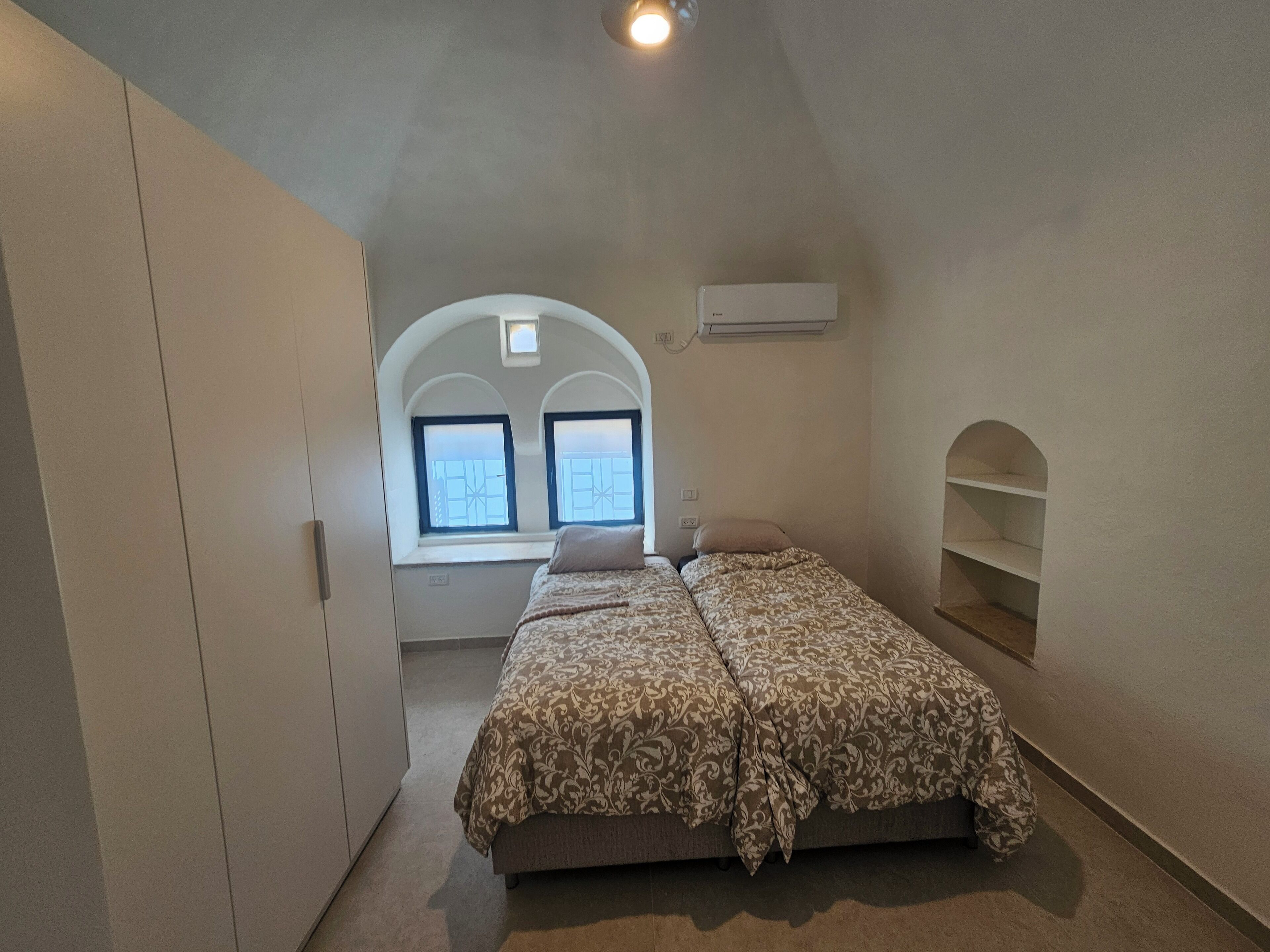 Strykejern/-brett, wi-fi (inkludert) og sengetøy